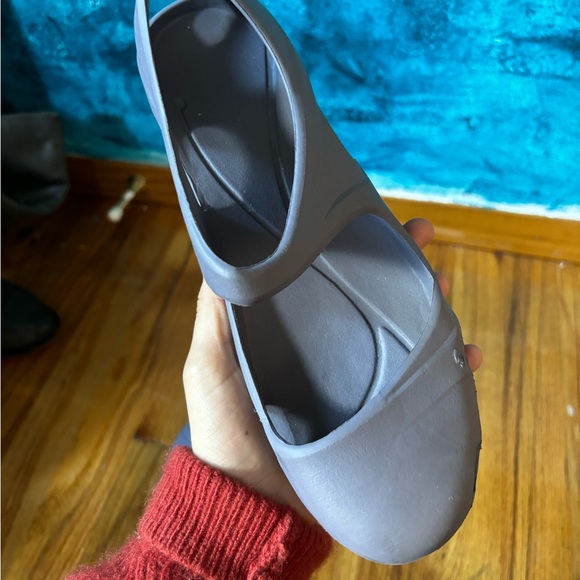 Little Rubber Shoes - Picture 3 of 3